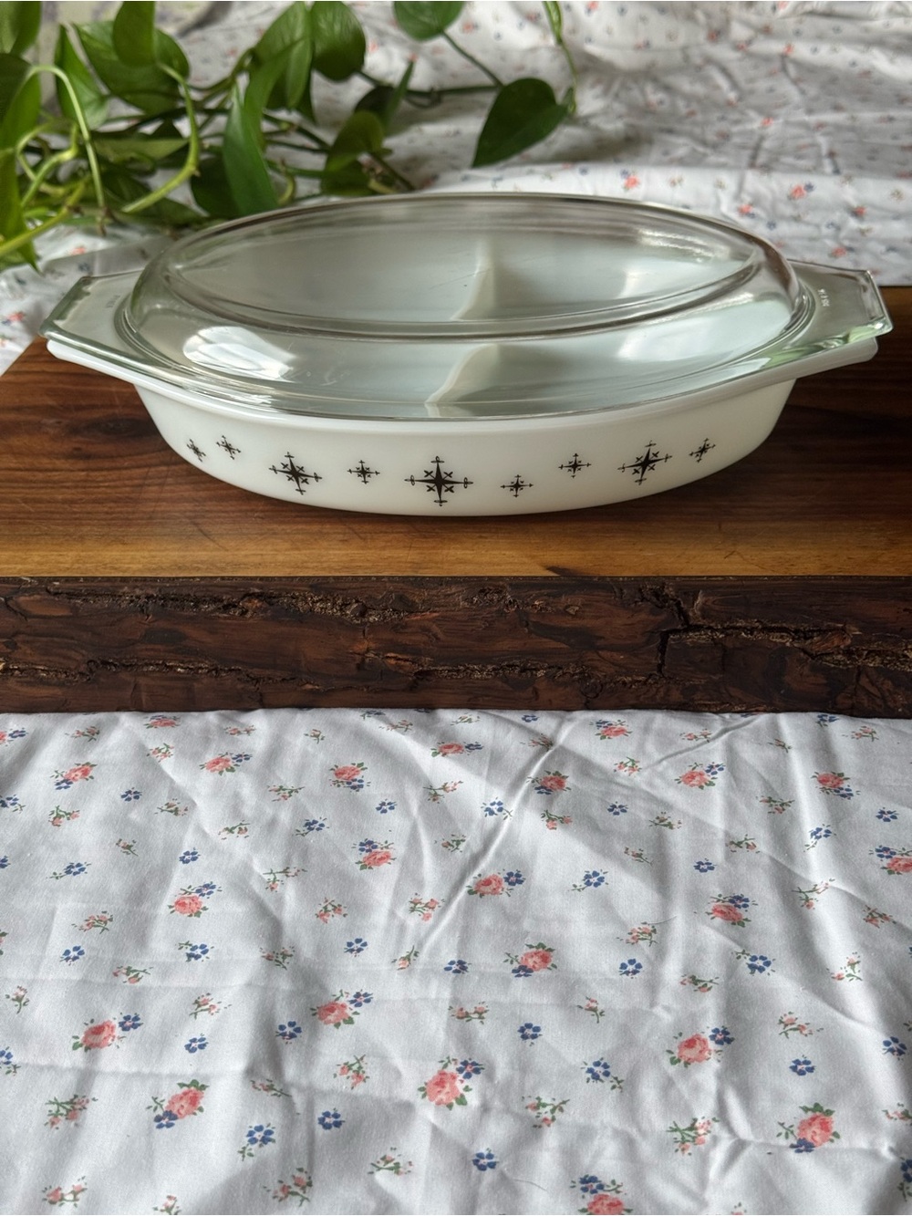 Pyrex White Casserole Dish with Black Starburst Pattern and Clear Lid